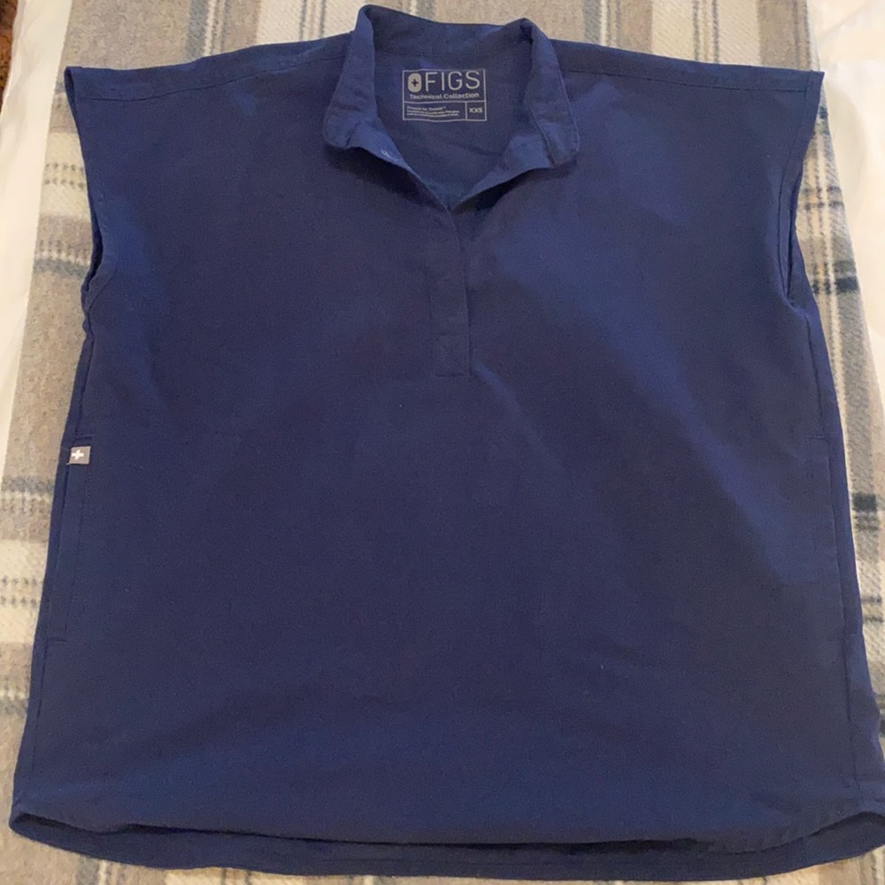 Fig XXS scrub top